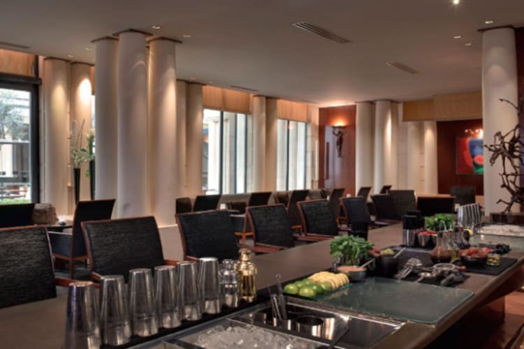 Le Bar